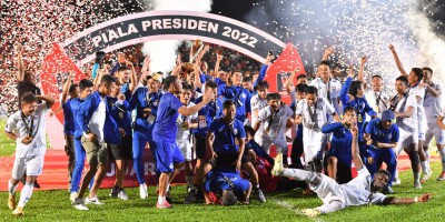 Kemeriahan Laga Final Piala Presiden 2022