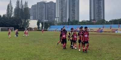 Sujud Syukur Usai Cetak Gol Bawa Kemenangan Bina Taruna U-13 di Liga RMOL 2022