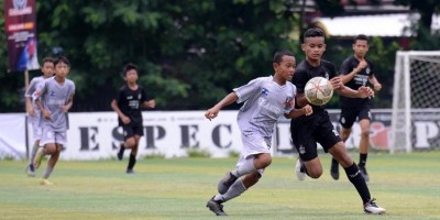 Bermain Terbuka, EFA 2010 Kalah 0-4 dari Young Warrior 